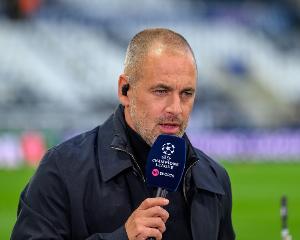 喬·科爾：曼聯(lián)有B費(fèi)傳球和馬奎爾等人搶點(diǎn)，不需要什么高深戰(zhàn)術(shù)