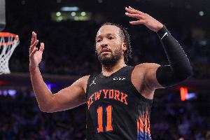 布倫森：奎克利表現(xiàn)得非常出色 我對他只有尊重 他是我的兄弟