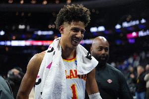 從發(fā)展聯(lián)盟打成新鷹王！老鷹全能戰(zhàn)士崛起 他讓楊少俠感受到危機(jī)