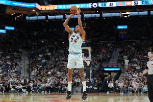 籃筐加蓋！瓦塞爾&巴恩斯&尚帕尼三人三分合計19投僅3中