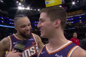 有點(diǎn)甜！狄龍to吉萊斯皮：小惡棍 小惡棍 打得真棒 我的小伙汁