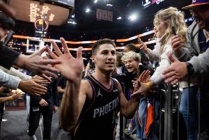 我也是雙冠后衛(wèi)！吉萊斯皮末節(jié)16分 8記三分砍生涯新高28分4板5助