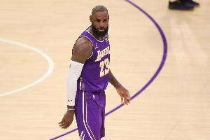 湖人VS太陽首發(fā)：詹姆斯背靠背第二場復(fù)出對(duì)位狄龍 艾頓VS馬威