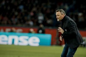 各賽事六連敗+遭遇暴力事件！尼斯主帥宣布留任：我必須面對(duì)挑戰(zhàn)
