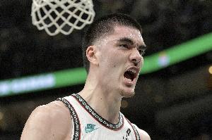 太扎實了！埃迪半場7中6高效拿下13分7板1斷