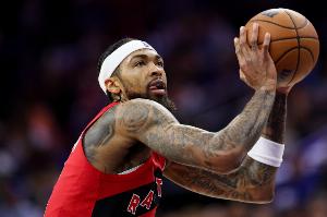 絕妙配合！猛龍各種走位 謝德弧頂仙人指路送溜底線鶯歌扣空籃