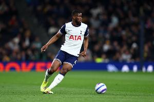 丹索：羅梅羅總是以身作則，他今天再次展示了自己是世界級后衛(wèi)