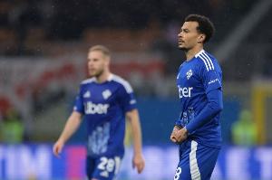 熱刺舊將：阿里的身體已退化，他現(xiàn)在得去參加試訓以爭取踢球機會