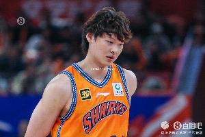 予取予求！王哲林半場10分鐘5中5拿到13分6板 正負(fù)值+15