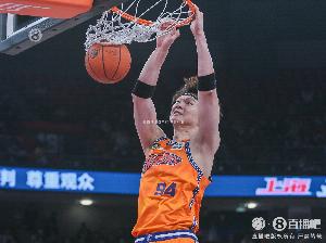 高效表現(xiàn)！王哲林僅15分鐘8中7高效拿下17分7板 正負(fù)值+27