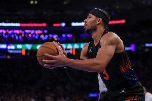 手感火熱！哈特首節(jié)5中4高效拿下11分2籃板