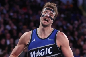 絕平上籃遭大帽！小瓦格納17中9&罰球7中6拿到25分&一度三罰追平