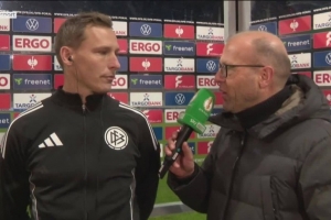 裁判談點(diǎn)球判罰：塔的手臂擴(kuò)大了防守面積，凱恩肘部碰到對(duì)方面部