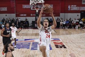 樂透秀??！公牛12號秀埃桑格將接受肩部手術(shù)&賽季報銷！僅出戰(zhàn)2場