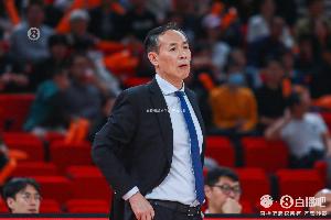 進攻啞火！第三節(jié)北京雙外援出場但全隊僅拿到10分 單節(jié)凈負17分