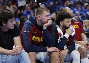 砍50+且TS%超九成！最近三位為約基奇、戈登、穆雷 庫里三次做到