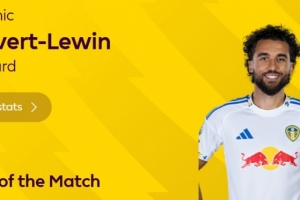 破門鎖定勝局，英超官方：勒溫當(dāng)選利茲聯(lián)3-1切爾西全場最佳