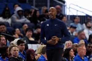 莫斯利：我們只打了8分鐘好球 比賽不是一盞燈無法隨時切換狀態(tài)