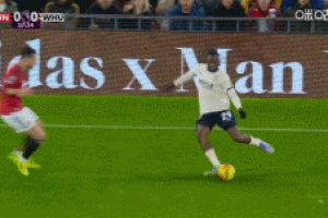 開局僅8分鐘，海文魯莽飛鏟染黃