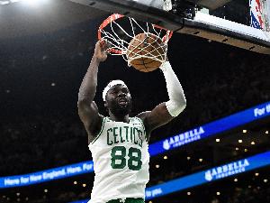 生猛！科塔接球順下 起飛暴力隔扣沃特金斯