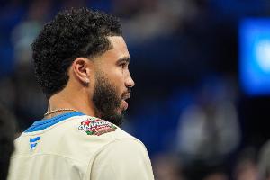 斯瑪特：我和塔圖姆時有聯(lián)系他現(xiàn)在精神狀態(tài)很好 祝愿他早日康復