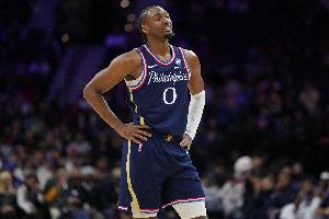 出手明顯減少！馬克西14中5拿到12分3板4助4斷1帽