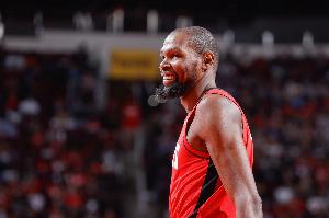 火箭升至西部第二！火記：湖人和馬刺今天都輸球了 真是太好了