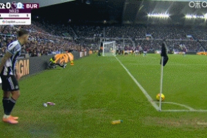 吉馬良斯完成英超歷史第20粒角球直接破門，也是紐卡球員首位做到