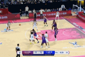 打得可以！辛普森13中7拿到25分3板8助1斷 6次失誤