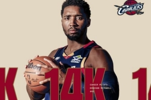 很穩(wěn)定！生涯第九個(gè)賽季 米切爾生涯總得分突破14000分