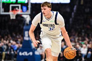 【菜鳥(niǎo)】弗拉格19分5板3助2斷2帽 小內(nèi)姆哈德11分7助 高才生12+10