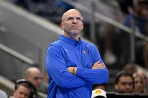 近5戰(zhàn)4勝！基德：球轉(zhuǎn)移非常流暢 防守端表現(xiàn)給了我們贏球的底氣