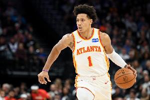 杰倫·約翰遜連續(xù)兩場(chǎng)比賽三雙 隊(duì)史第二人&第一個(gè)是鮑勃·蘇拉