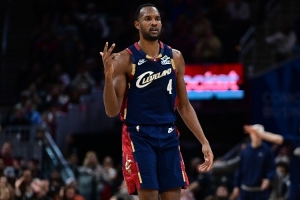 填滿數據欄！莫布里19投8中&罰球2中2 得到18分10板1助1斷1帽