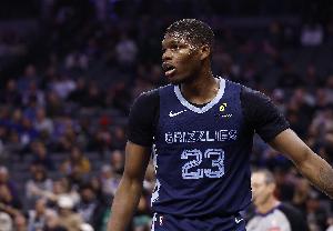 活力十足！科沃德首節(jié)7中4貢獻(xiàn)8分3板 正負(fù)值+7