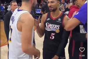 哈里森任期被交易的獨行俠隊友！東契奇和格萊姆斯賽后寒暄幾句