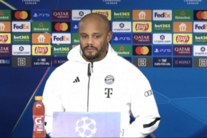 孔帕尼：阿方索可能進(jìn)入大名單 迪亞斯將在對(duì)陣海登海姆時(shí)復(fù)出