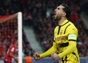 圖片報：加拉塔薩雷、費內(nèi)巴切等隊想簽埃姆雷·詹，但球員想留隊