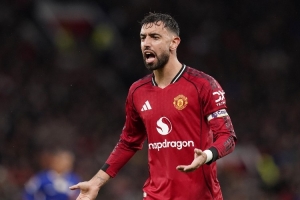 曼聯(lián)舊將：B費(fèi)踢得很差 且非領(lǐng)袖球員，利桑德羅才是天生領(lǐng)袖