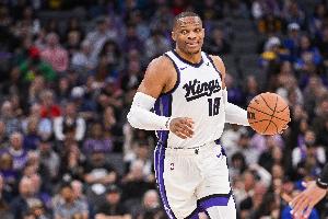 首發(fā)場均15+7+7且命中2+記三分！賽季僅3人：威少、約基奇、077