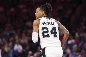 今天不太用我發(fā)揮！瓦塞爾半場(chǎng)唯一進(jìn)球超遠(yuǎn)三分 拿5分2板