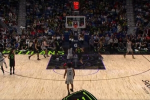 追加一級(jí)惡意犯規(guī)！尚帕尼打阿爾瓦拉多3+1 后者墊腳