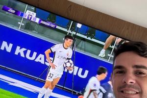 奧斯卡曬自拍看海港亞冠：作為一名粉絲觀看我的球隊(duì)的比賽