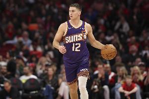 連續(xù)12場上雙！吉萊斯皮15中6拿到19分6板4助1帽 末節(jié)11分