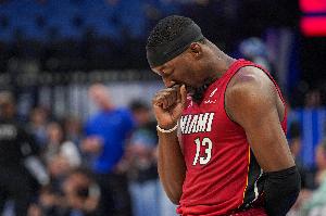 不理想！阿德巴約14中7拿到19分8板 三分3中0