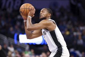 雷迪克：?？怂故锹?lián)盟最佳后衛(wèi)之一 你必須很好地限制他的突破