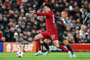 柯蒂斯·瓊斯：不會(huì)去想輸球的事情，場(chǎng)上我看到的都是世界級(jí)隊(duì)友