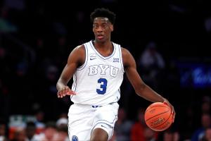 1.5%奇跡~NCAA驚現(xiàn)加長(zhǎng)三分壓哨絕殺 狀元熱門下半場(chǎng)轟22分7板5助