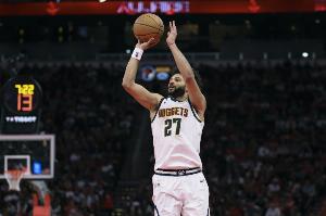 拆炸彈！穆雷本賽季在進(jìn)攻時(shí)間剩4秒的三分命中率56.3% 聯(lián)盟最高