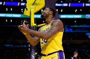 斯瑪特：加盟湖人讓我重獲新生 像孩子在開學(xué)第一天那樣滿懷憧憬